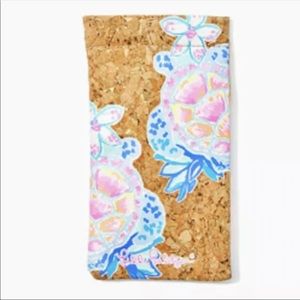 Lilly Pulitzer NWT glasses case in “Sea Glass”